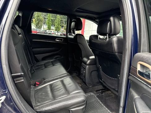 Used 2014 Jeep Grand Cherokee Limited w/ Trailer Tow Group IV AWD/4WD image 10