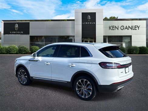 Used 2022 Lincoln Nautilus Reserve w/ Equipment Group 201A image 8