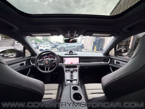 Used 2020 Porsche Panamera GTS AWD/4WD image 33