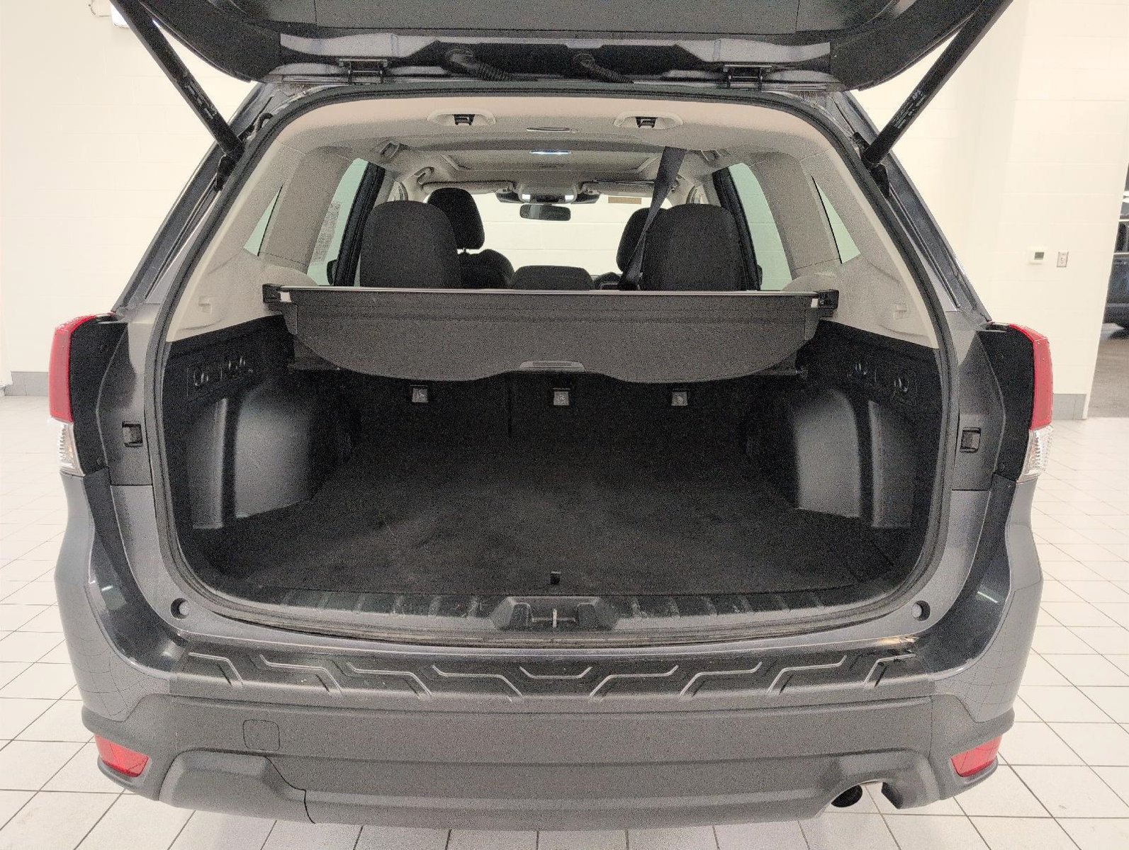 Used 2023 Subaru Forester Premium AWD/4WD image 16