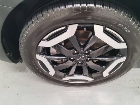 Used 2024 Kia Telluride S w/ S Sunroof Package image 35