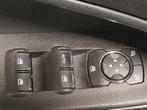 Used 2019 Ford EcoSport SE FWD image 27