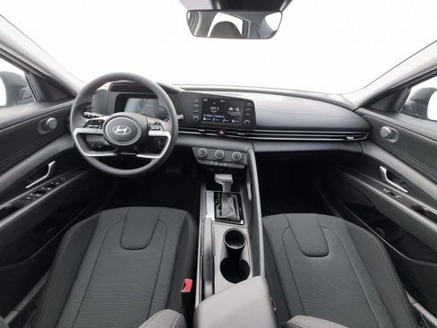 New 2026 Hyundai Elantra SE w/ Cargo Package FWD image 12