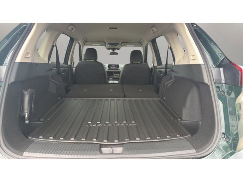New 2026 Nissan Rogue SV AWD/4WD image 17
