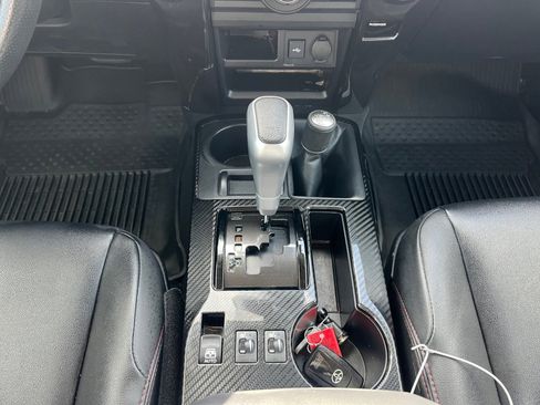 Used 2023 Toyota 4Runner TRD Off-Road Premium w/ Off Road Premium Plus Package image 21