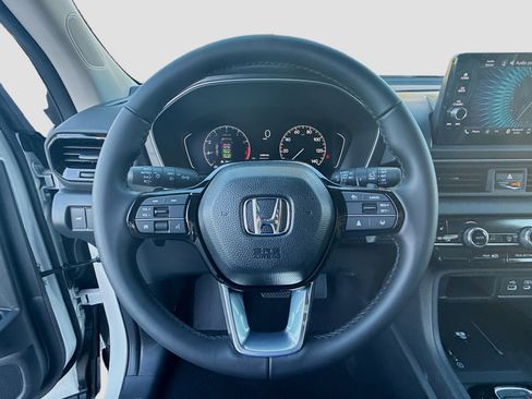 New 2025 Honda Pilot EX-L image 10