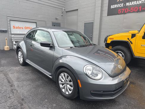 Used 2013 Volkswagen Beetle 2.5 FWD image 1