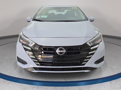 New 2025 Nissan Versa SV w/ Trunk Package FWD image 2