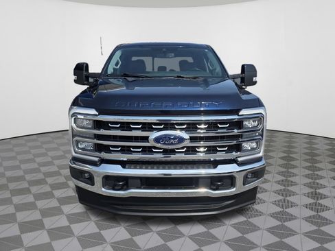 Used 2024 Ford F250 Lariat AWD/4WD image 3