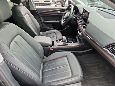 Used 2022 Audi Q5 2.0T Premium w/ Convenience Package AWD/4WD image 21
