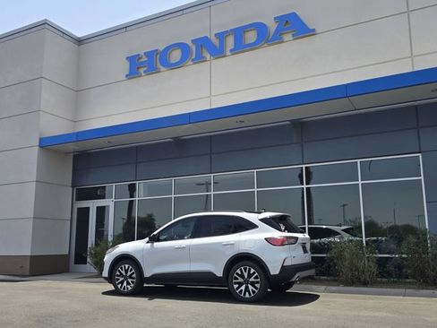 Used 2020 Ford Escape SE Sport AWD/4WD image 20