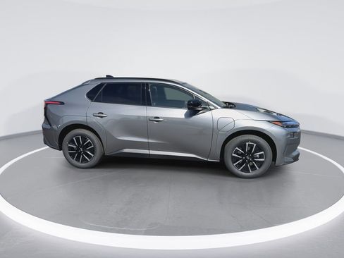 New 2026 Subaru Solterra Premium image 9