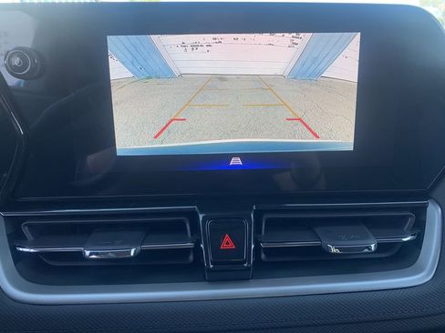 New 2025 Chevrolet TrailBlazer LT w/ Convenience Package FWD image 21