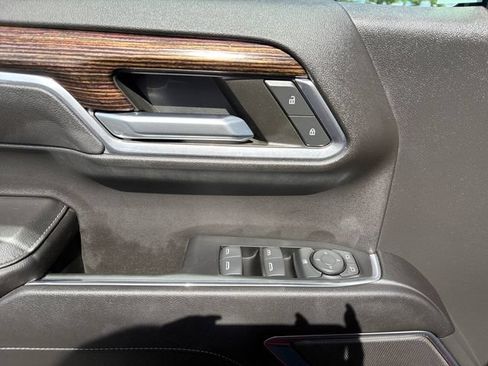 Used 2022 GMC Sierra 1500 Elevation AWD/4WD image 18