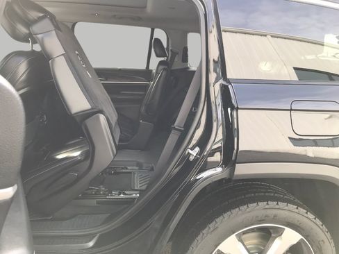 Used 2021 Jeep Grand Cherokee L Limited w/ Luxury Tech Group II image 28