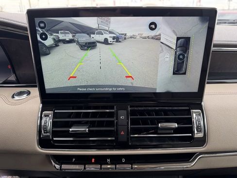 Used 2022 Lincoln Navigator Reserve image 21