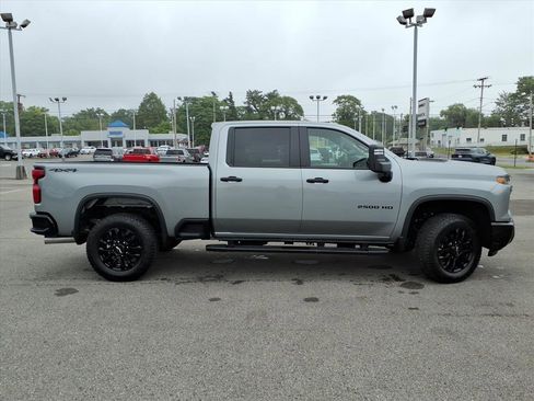 New 2026 Chevrolet Silverado 2500 Custom w/ Custom Value Package AWD/4WD image 3
