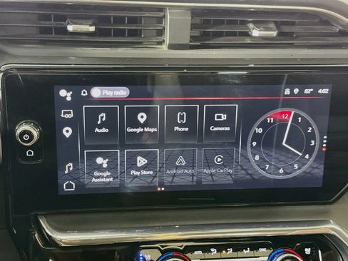 Used 2024 GMC Sierra 2500 Denali Ultimate AWD/4WD image 15