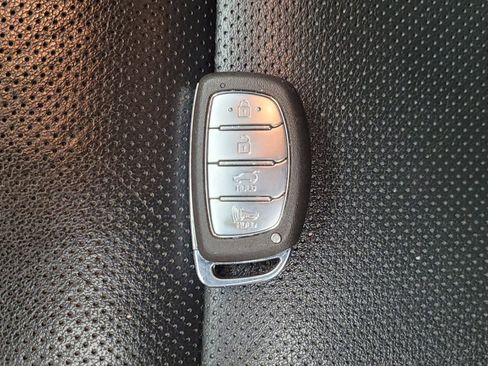 Used 2021 Hyundai Tucson Limited w/ Cargo Package AWD/4WD image 32