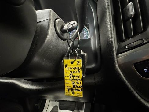 Used 2019 Chevrolet Silverado 1500 LT w/ All Star Edition AWD/4WD image 40