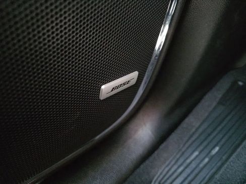 Used 2020 GMC Yukon XL Denali w/ Denali Premium Package image 29