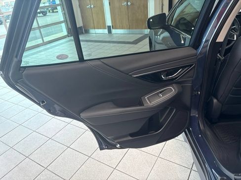 Used 2025 Subaru Outback Touring XT AWD/4WD image 18