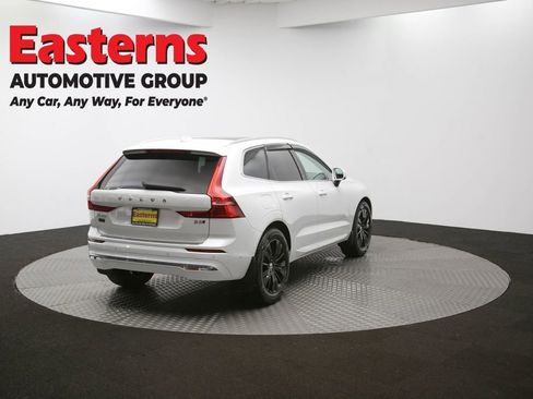 Used 2023 Volvo XC60 B5 Plus image 37