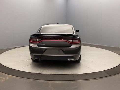 Used 2022 Dodge Charger SXT w/ Leather Interior Group RWD image 4