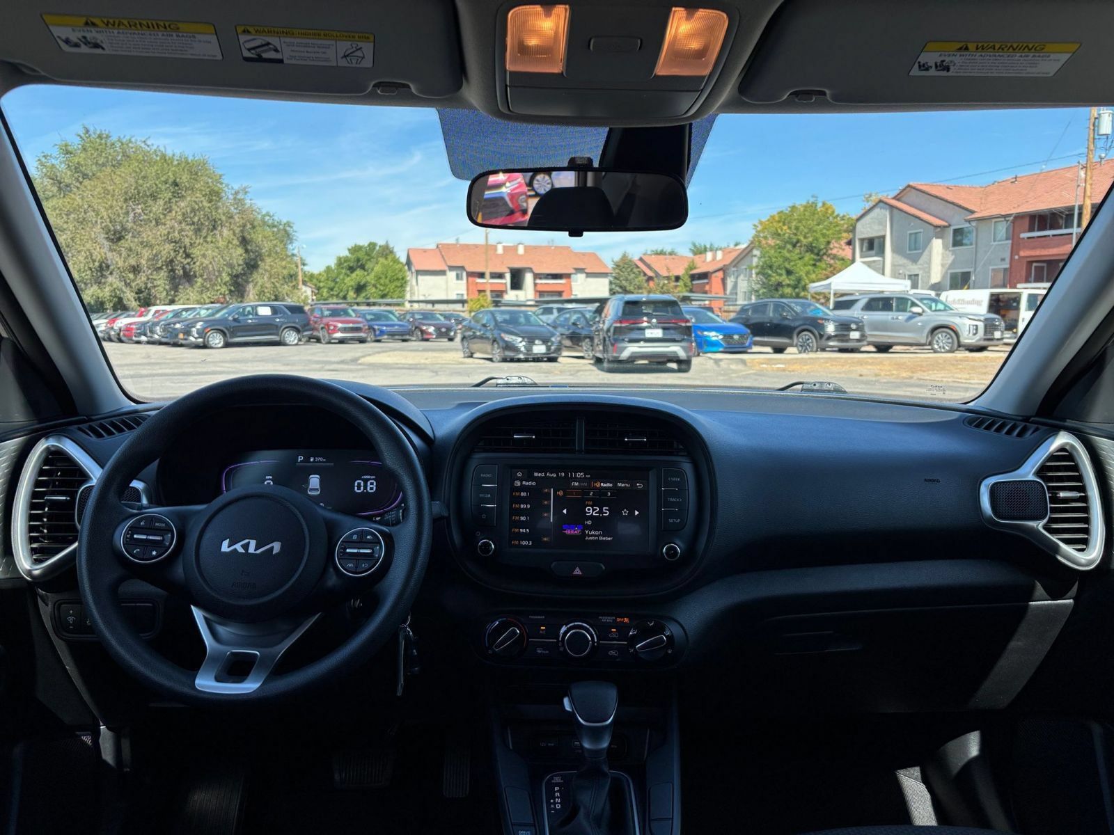 Used 2025 Kia Soul LX w/ LX Technology Package FWD image 30