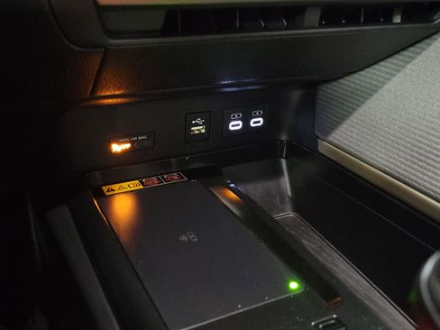 Certified 2025 Toyota Camry SE image 29