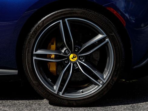Used 2023 Ferrari Roma RWD image 38