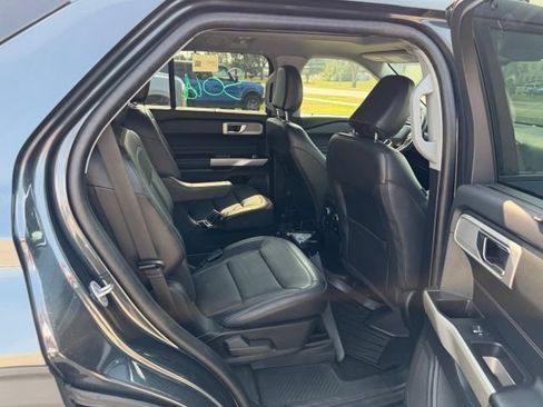 Used 2022 Ford Explorer Limited w/ Class IV Trailer Tow Package AWD/4WD image 14