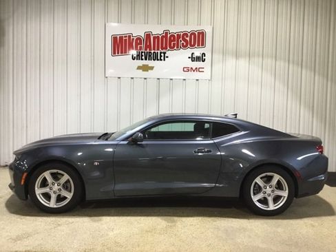 Used 2023 Chevrolet Camaro LT image 2