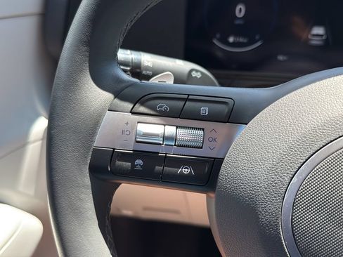 Certified 2024 Hyundai Kona SEL w/ Convenience Package FWD image 20