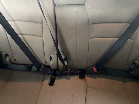 Used 2019 Honda Pilot LX image 18