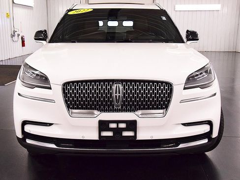 Used 2022 Lincoln Aviator Reserve w/ Equipment Group 201A image 2