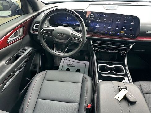 Used 2024 Chevrolet Traverse Z71 w/ Enhanced Driving Package AWD/4WD image 19