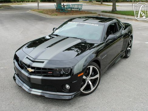 Used 2011 Chevrolet Camaro SS w/ RS Package image 15