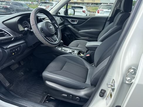 Used 2023 Subaru Forester Premium AWD/4WD image 12