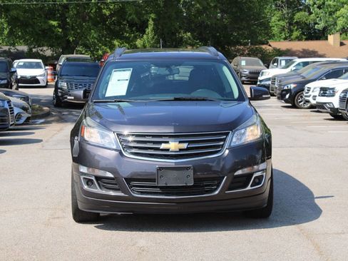 Used 2017 Chevrolet Traverse LT w/ Style and Technology Package AWD/4WD image 2