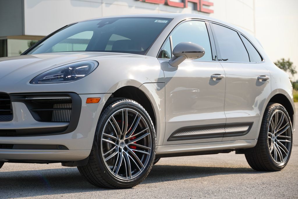 New 2026 Porsche Macan S AWD/4WD image 9