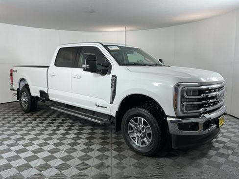 Used 2024 Ford F350 Lariat w/ Camper Package image 3