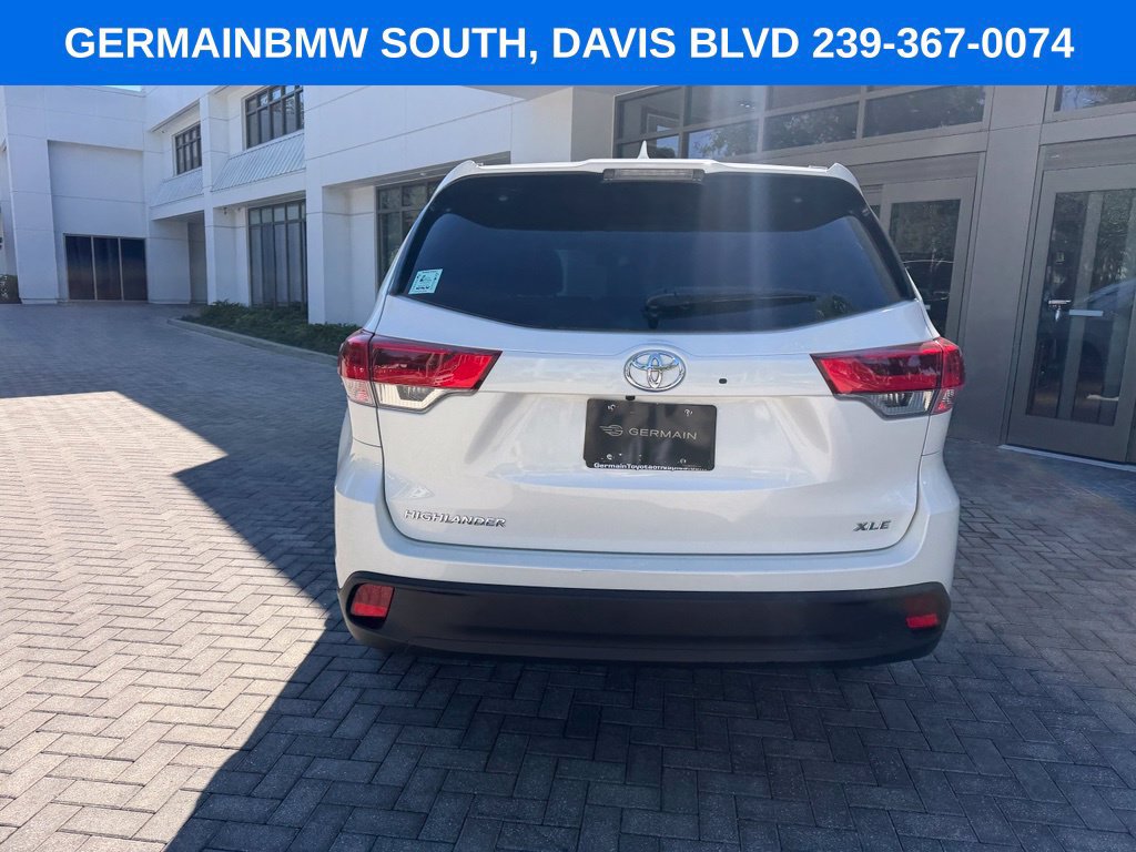 Used 2019 Toyota Highlander XLE FWD image 15