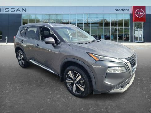 Certified 2021 Nissan Rogue SL image 3