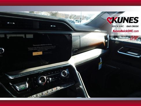 New 2026 GMC Sierra 2500 Denali w/ Denali Reserve Package image 19