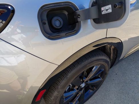 Used 2025 Buick Envision Sport Touring image 22