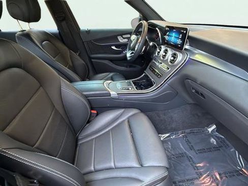 Used 2022 Mercedes-Benz GLC 300 4MATIC image 22