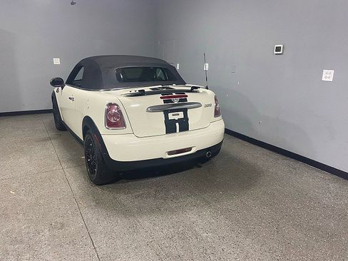 Used 2014 MINI Cooper Roadster image 4