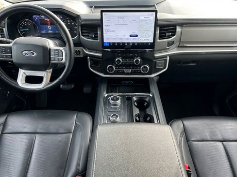 Used 2024 Ford Expedition Max XLT AWD/4WD image 9