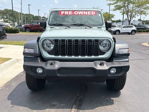 Used 2024 Jeep Wrangler Unlimited Sport AWD/4WD image 3